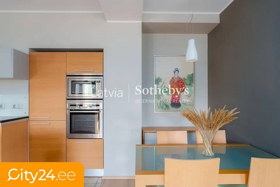 Söögituba - Furnished Apartment with Sea Access in Lielupe