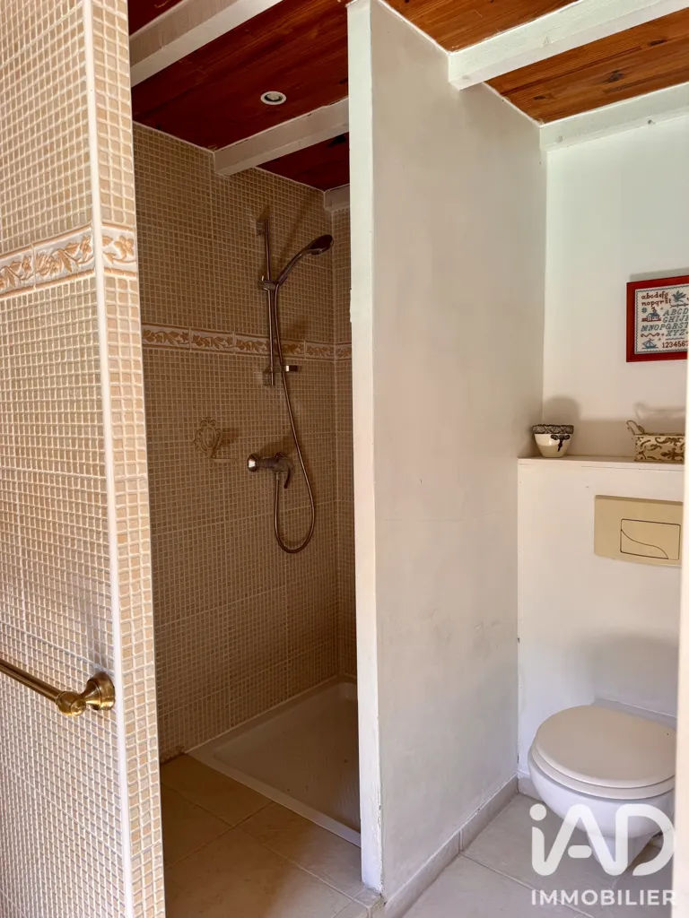 Salles de bain - Maison de Campagne avec Piscine à La Garde-Freinet