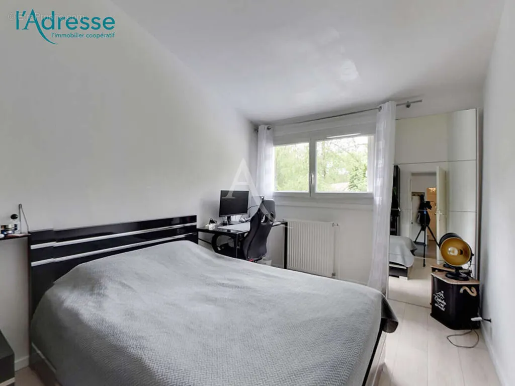 7-room house in Champs-Sur-Marne
