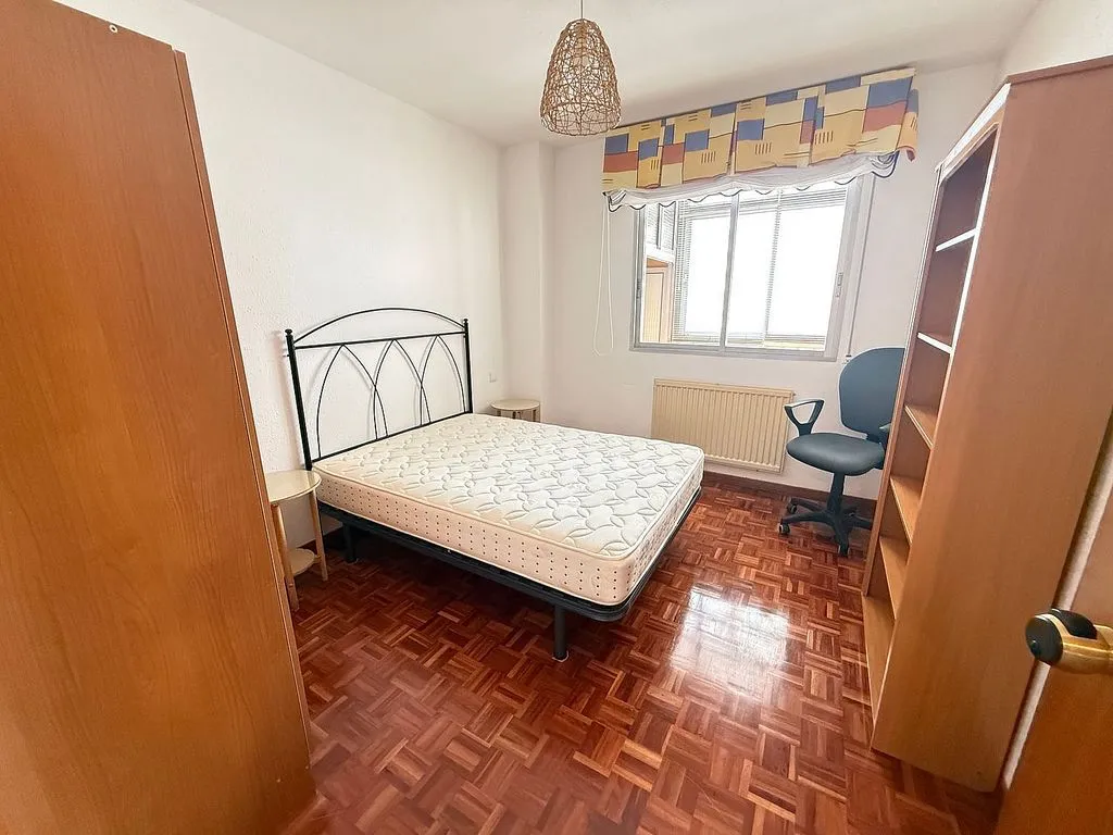 Chambres - Apartment with Terrace and Garage in Gamonal
