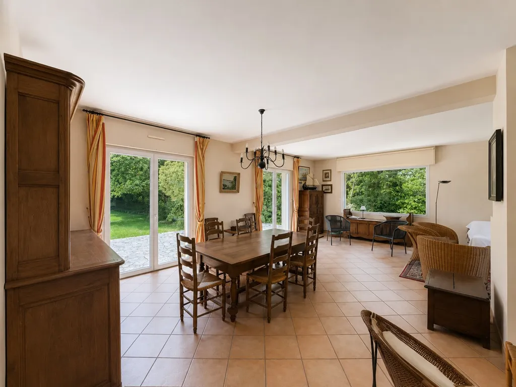 Salle à manger - Maison contemporaine avec terrasse au sud à Saint-Cast-le-Guildo