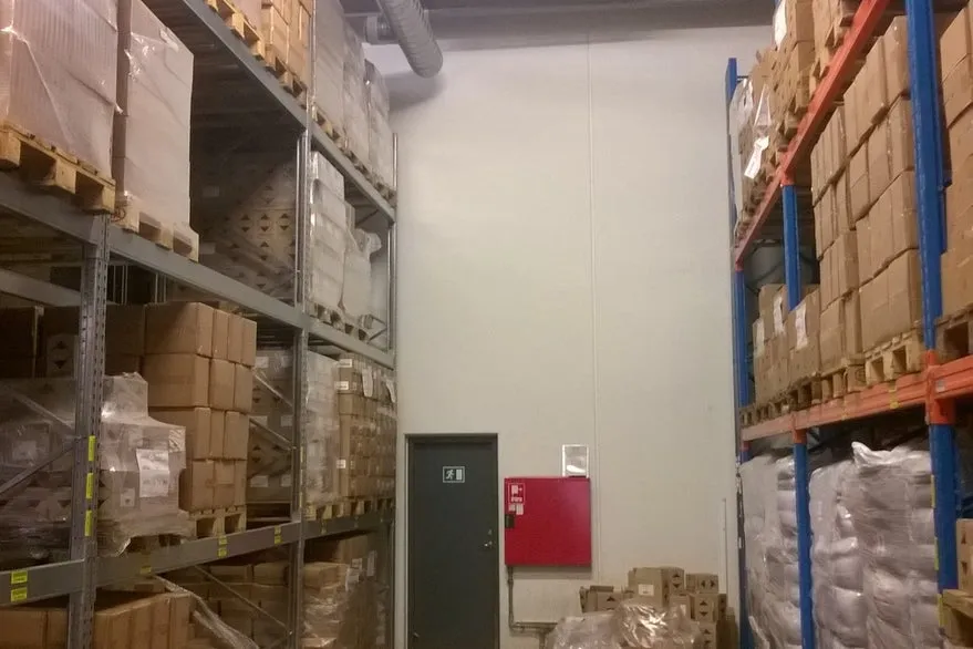 Lavanderia - Warehouse with Office Space in Fibernet