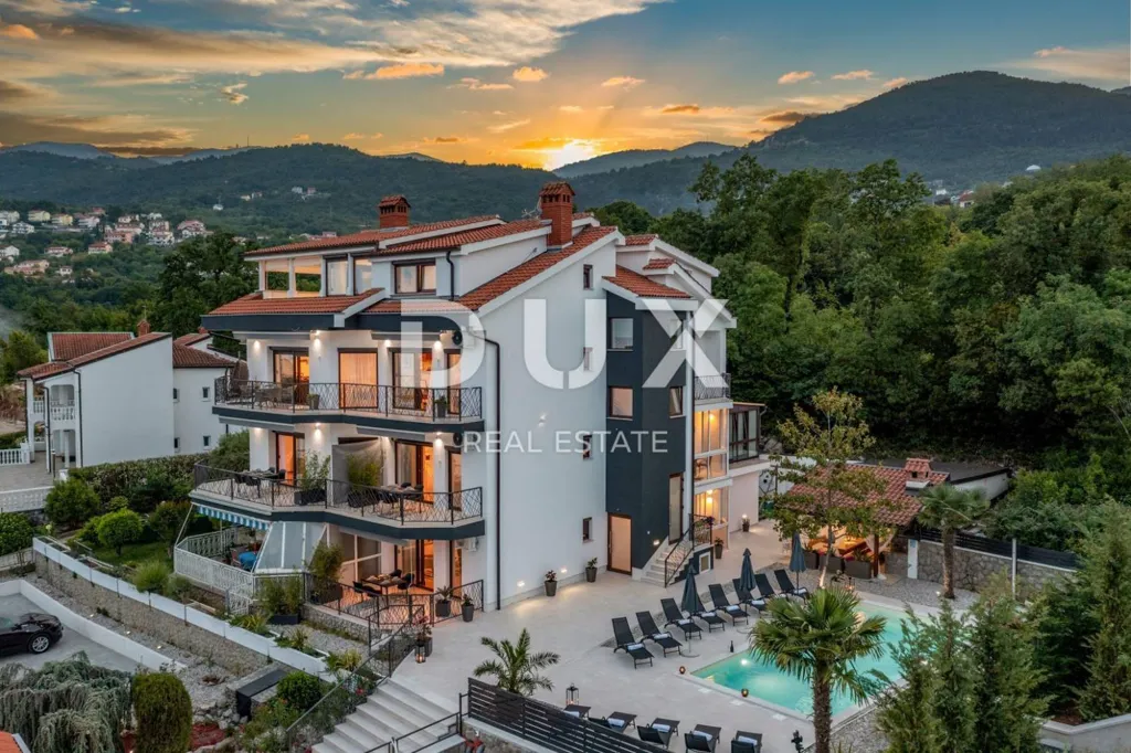 Õhuvaade - Apartment with Sea View in Opatija