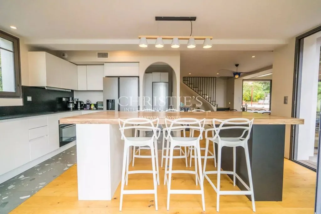 Köök - Luxury Villa with Sea View in Pyla-sur-Mer