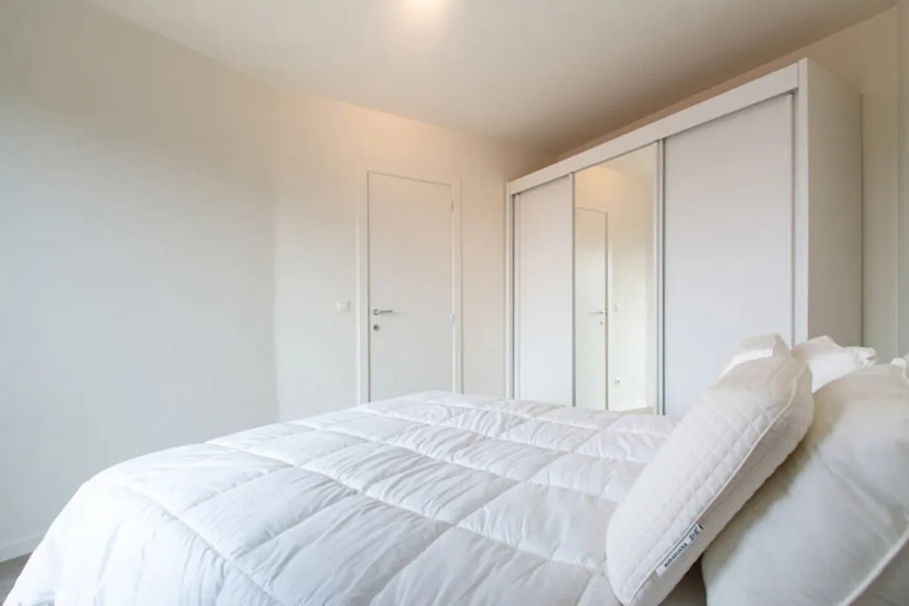 Magamistoad - Furnished Flat with Terrace in Antwerp Centre