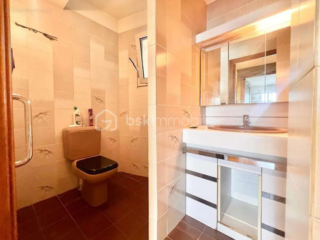 Vannitoad - Spacious Apartment with Rooftop Terrace in Béziers