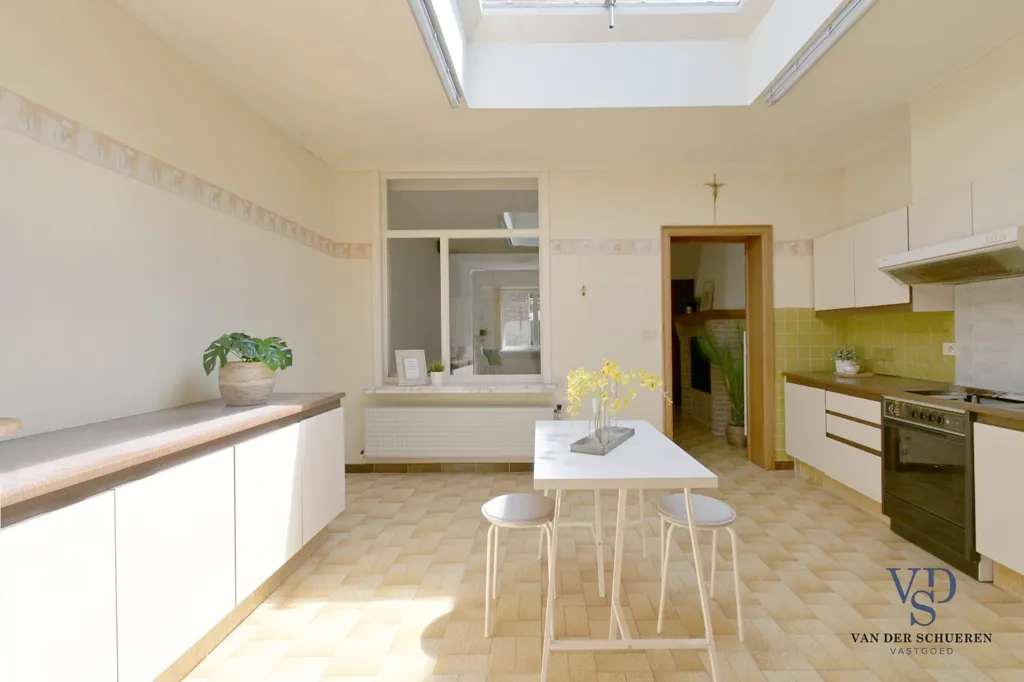 Cuisine - Maison Charmante avec Jardin à Gavere