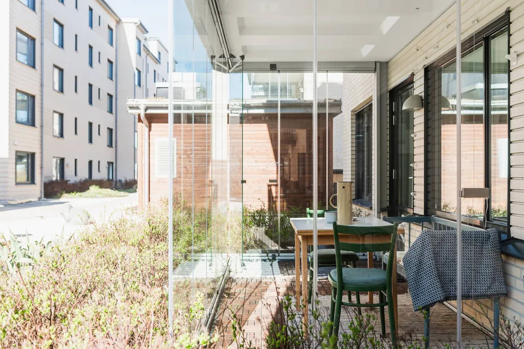 Garden - Seafront Apartment with Glazed Terrace in Limhamn