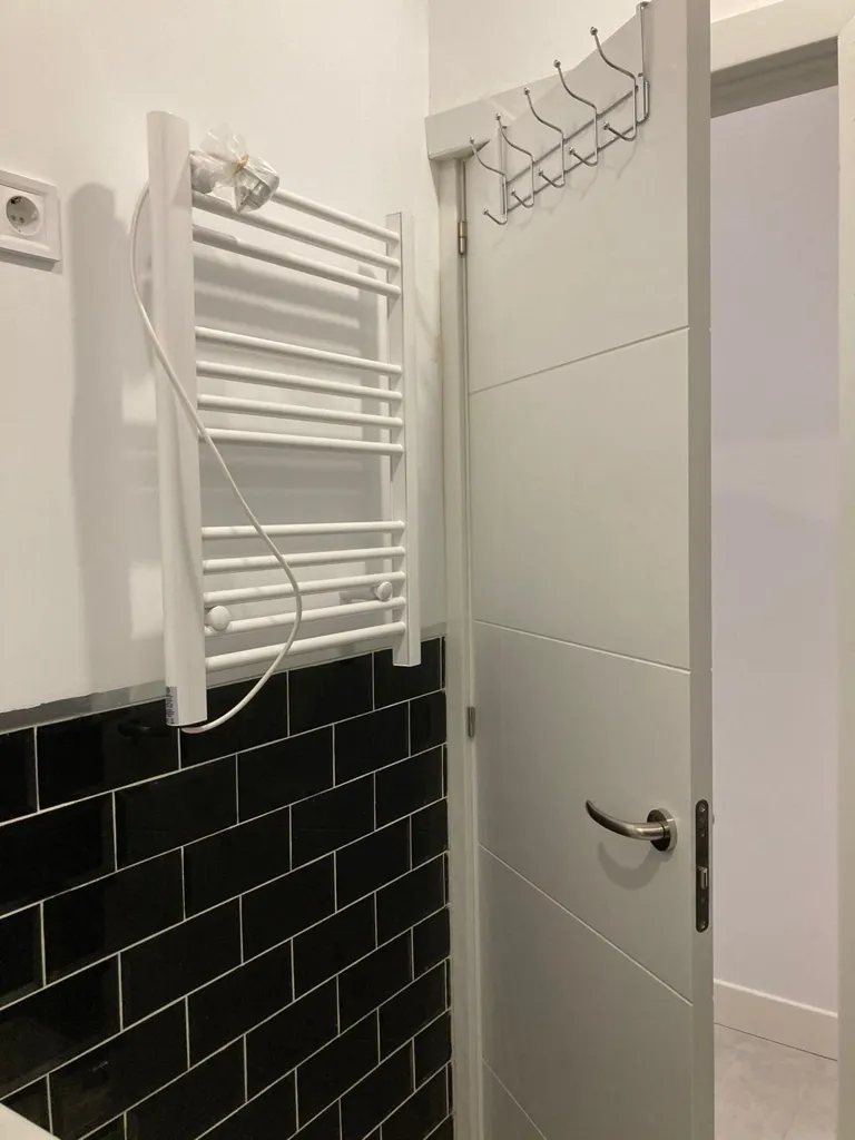 Salles de bain - Refurbished Flat with Lift in Vallehermoso, Madrid
