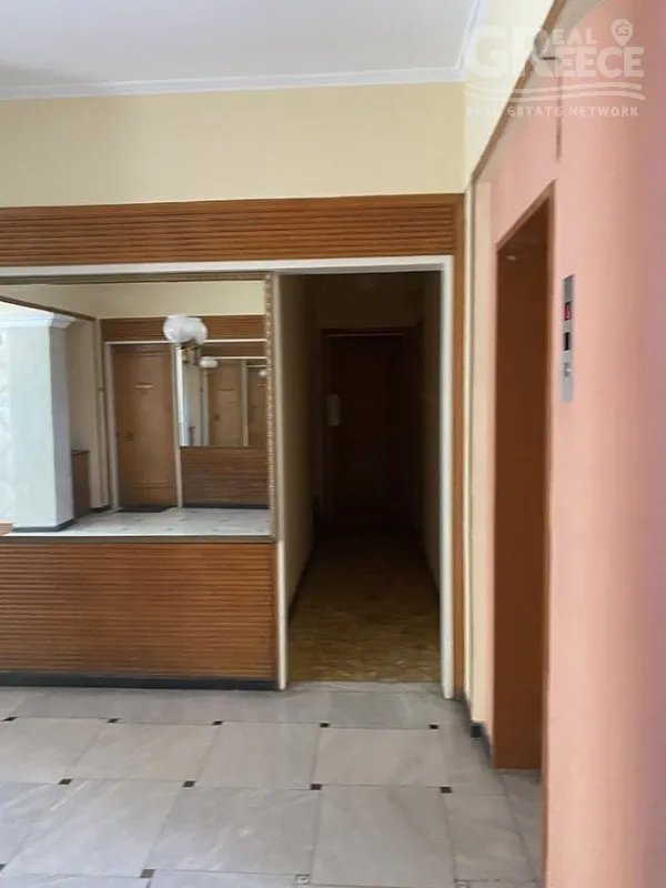 Entrée - Renovated Studio with Park View in Athens Centre