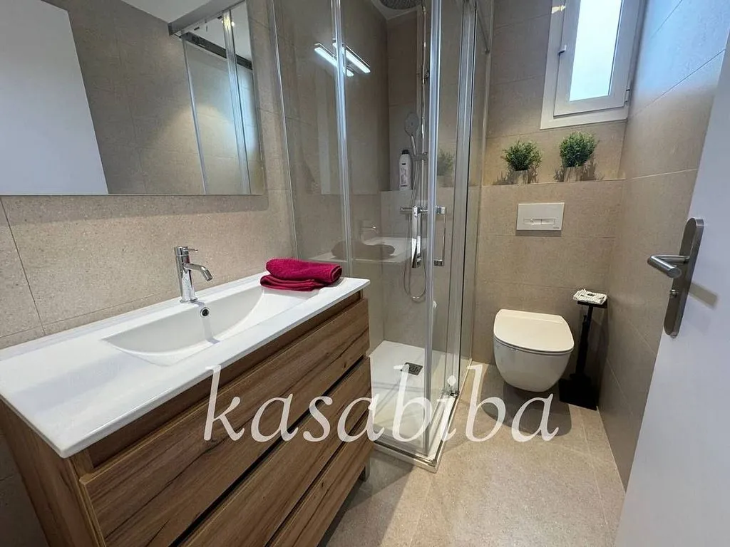Salles de bain - Fully Furnished Flat with Sea View in Valencia