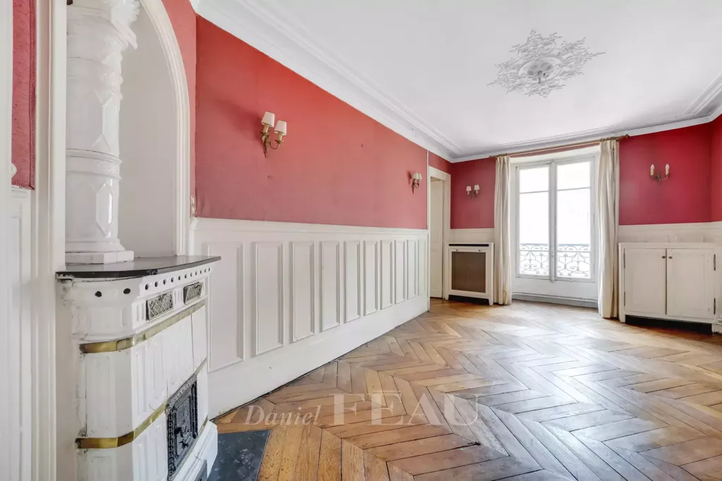 Elutuba - Elegant 4-Bed Apartment with Courtyard View in Versailles