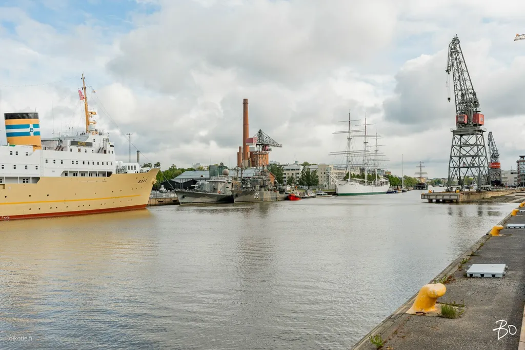 Apartment with River View in Telakkaranta