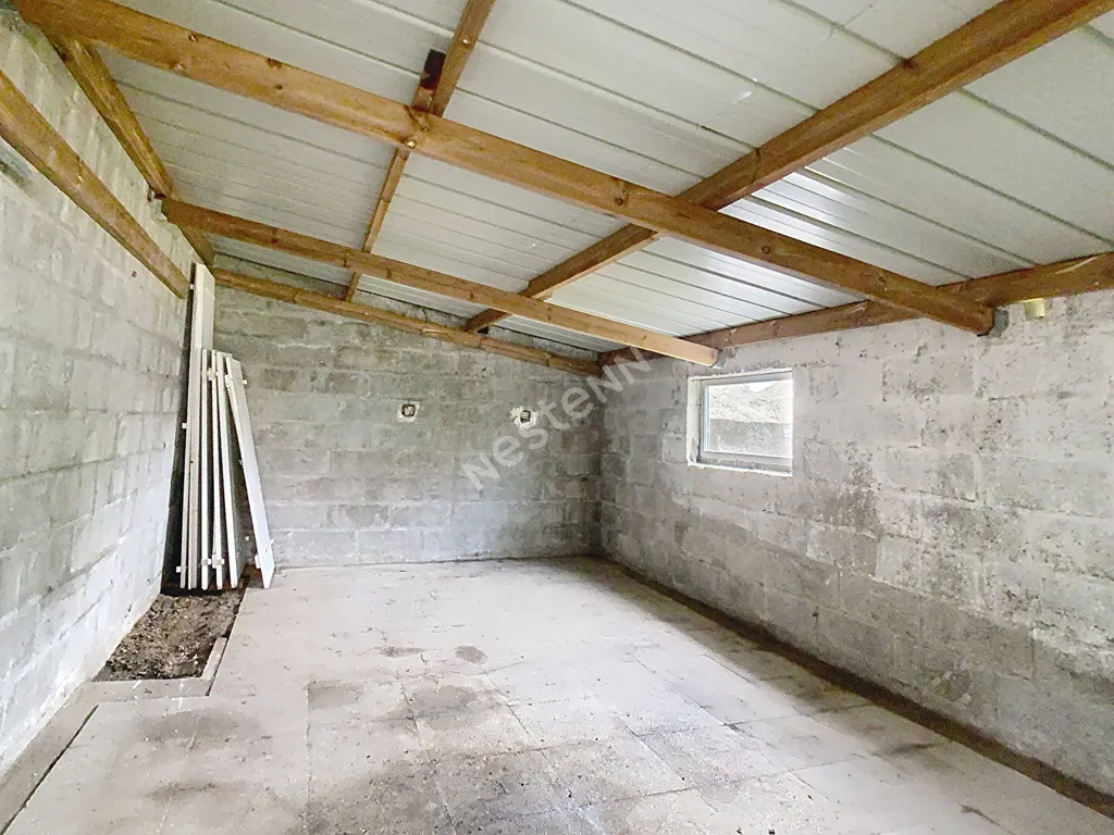 Garaaž - Renovated House with Garden in Saint-Herblain