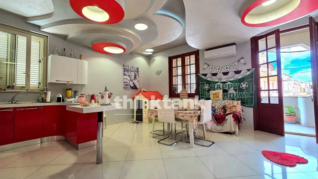 Cuisine - Rear-Facing Apartment with Terrace in Avola
