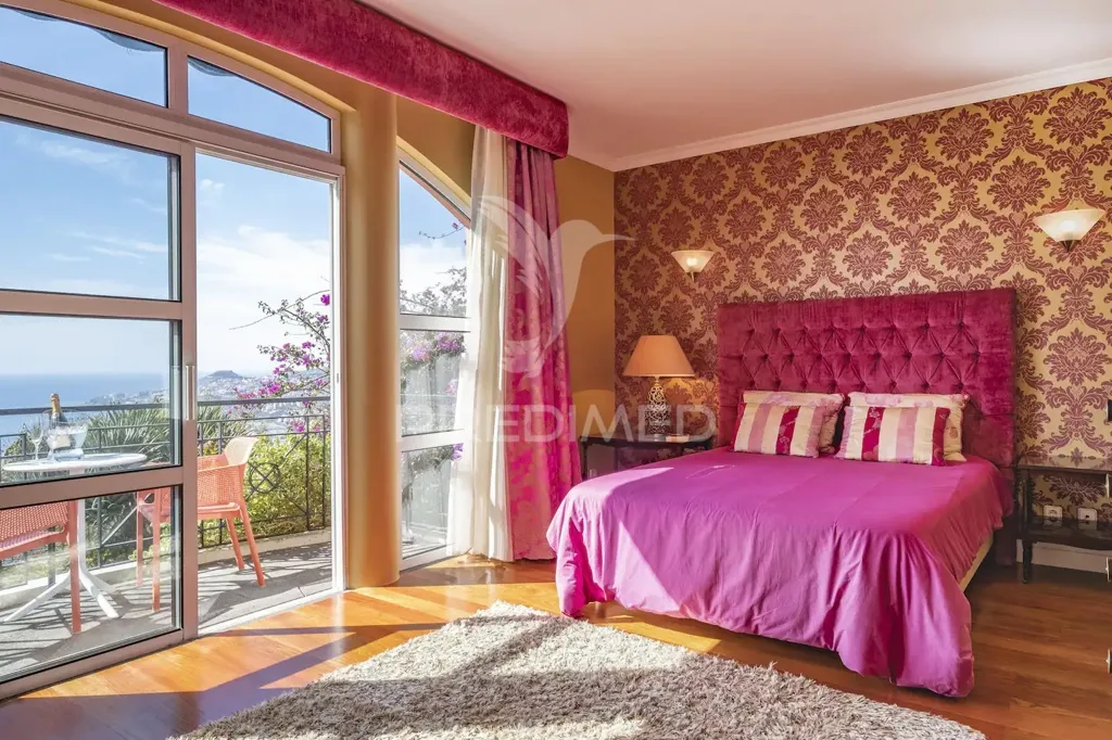 Magamistoad - Luxury Villa with City View in Funchal