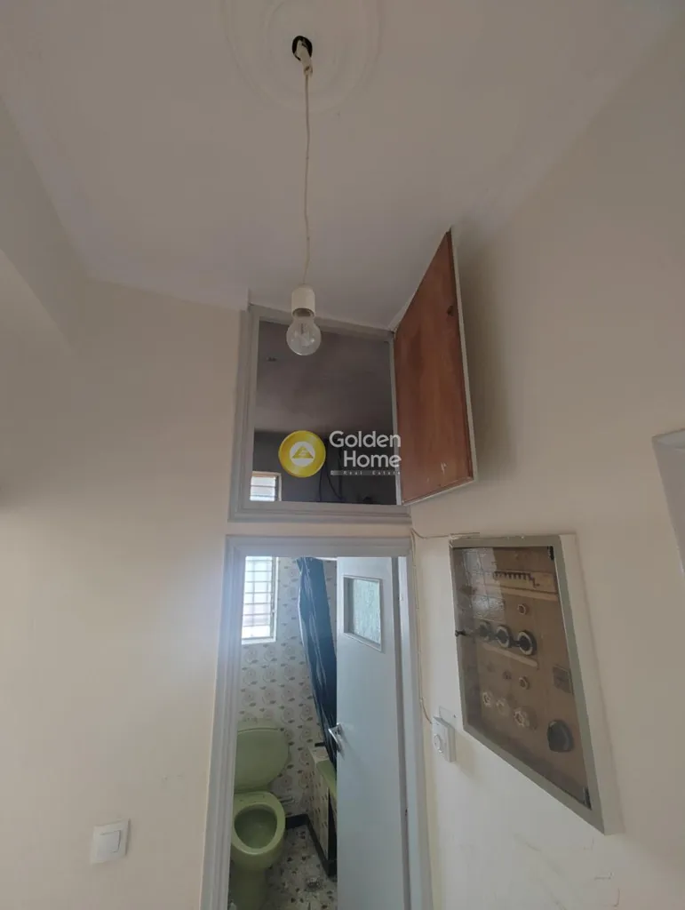 Esik - Apartment with Balcony in Menidi, Athens