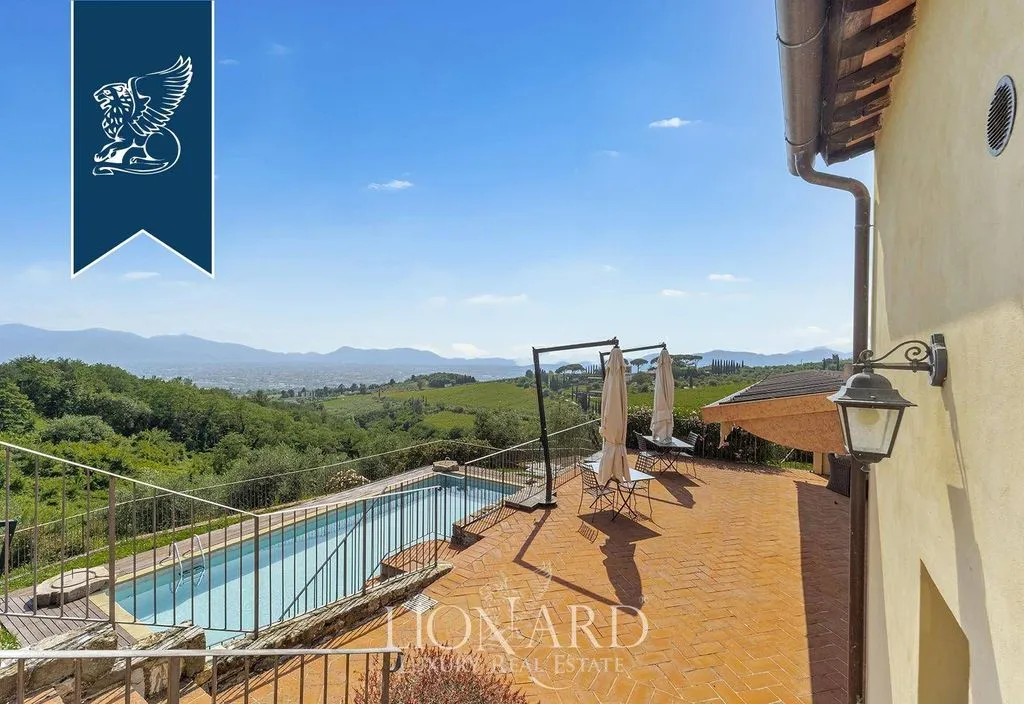 Terrasse - Historical Villa with Pool in Capannori, Tuscany
