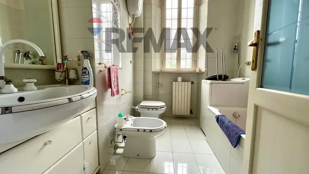Salles de bain - Spacious Apartment with Balcony in Chieti