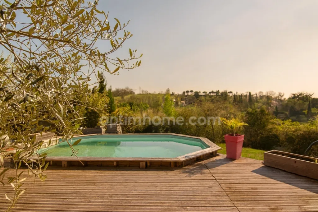 Piscine - Maison Contemporaine avec Piscine sur les Hauteurs d'Auch