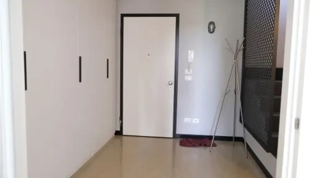 Entrée - Rented 2.5-Bedroom Apartment in Florence
