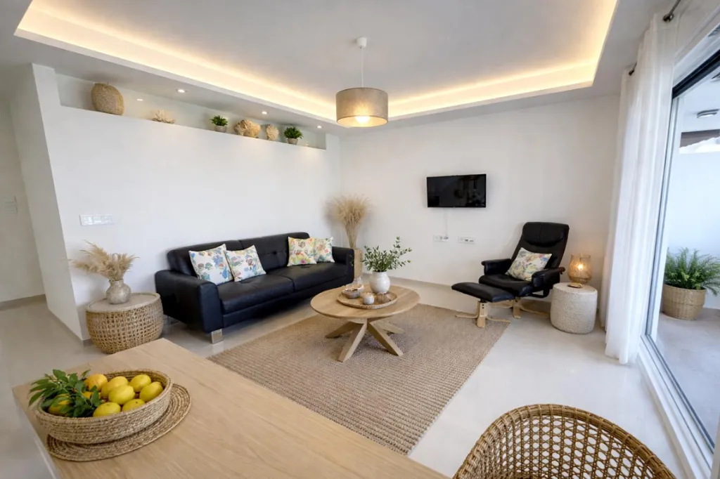Elutuba - Modern Apartment with Rooftop Solarium in Ciudad Quesada