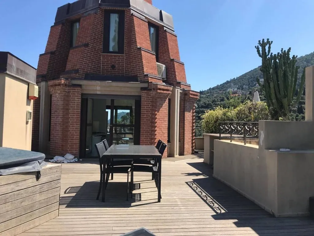 Terrasse - Luxury Penthouse with Panoramic View in Alassio