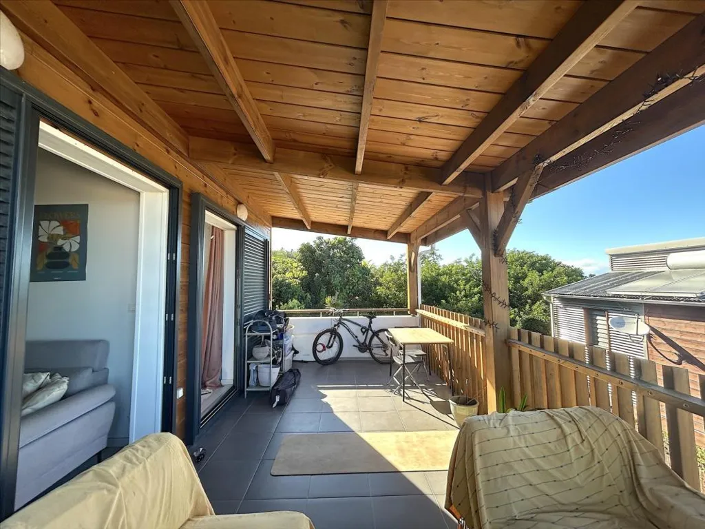 Balcon - Appartement T2 avec Vue Mer aux Avirons