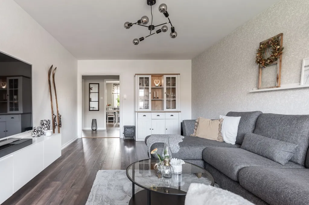 Séjour - Renovated Apartment with Balcony in Frösön