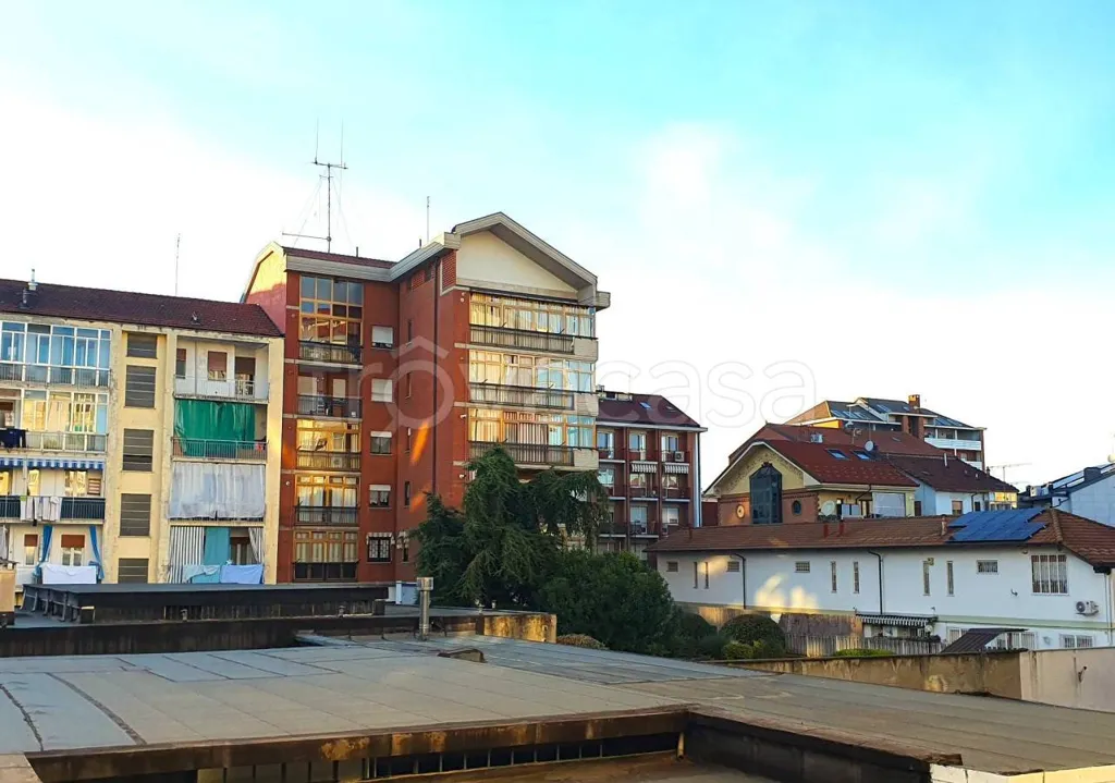 Terrazza - Apartment with Double Exposure in Turin