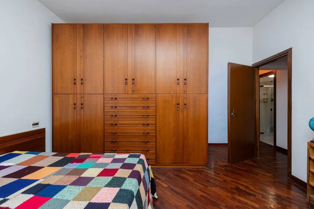 Bedrooms - Luxury Villa with Private Garden in Milan