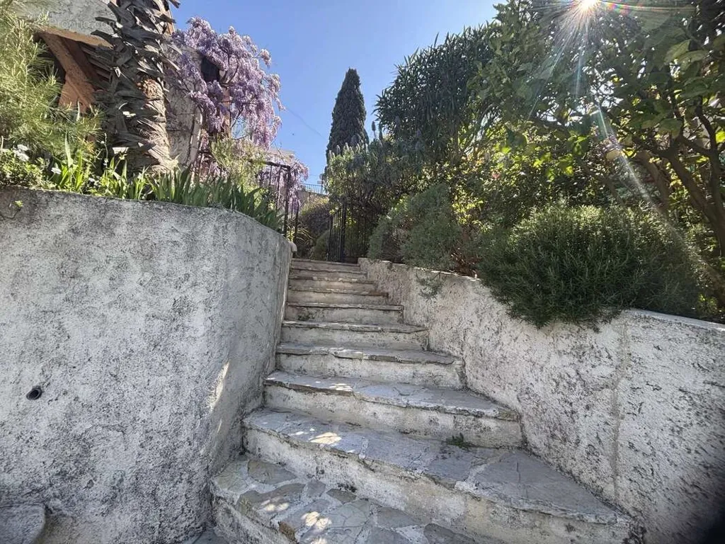 Stanze - Luxury Villa with Pool in Nice