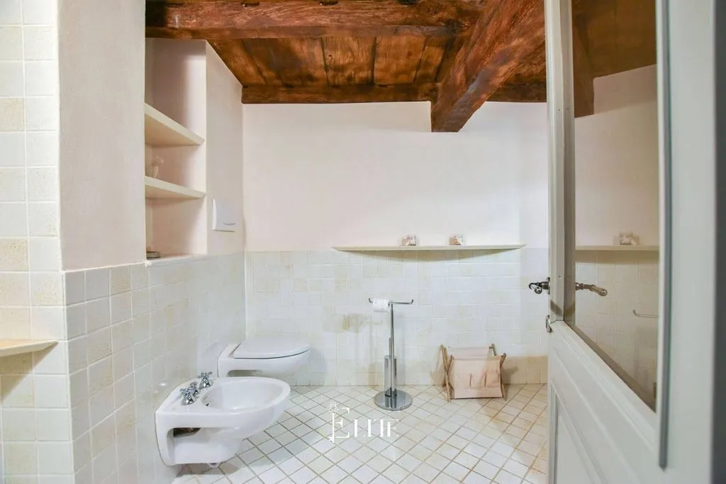 Vannitoad - Historic Villa with Private Garden in Azzate