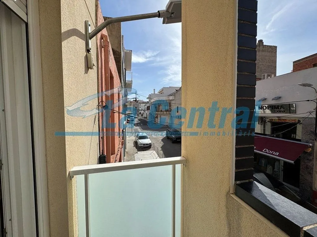 Balcony - Bright Apartment with Open Plan in La Sénia