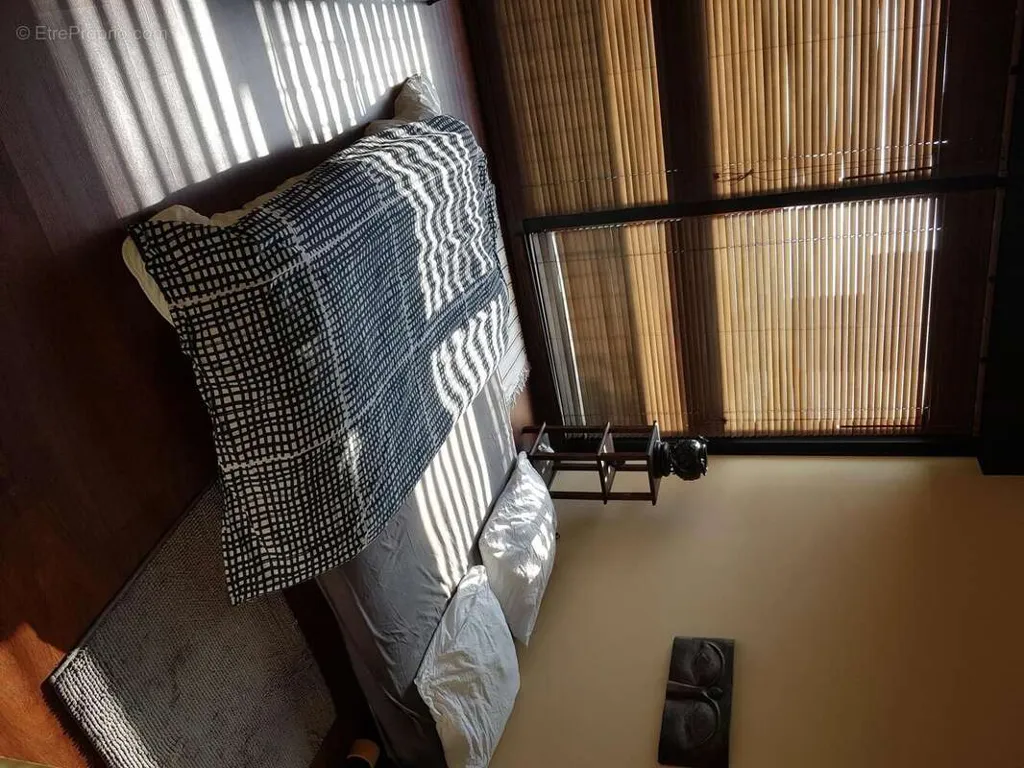 Chambres - Appartement F2 avec Parking à Grigny