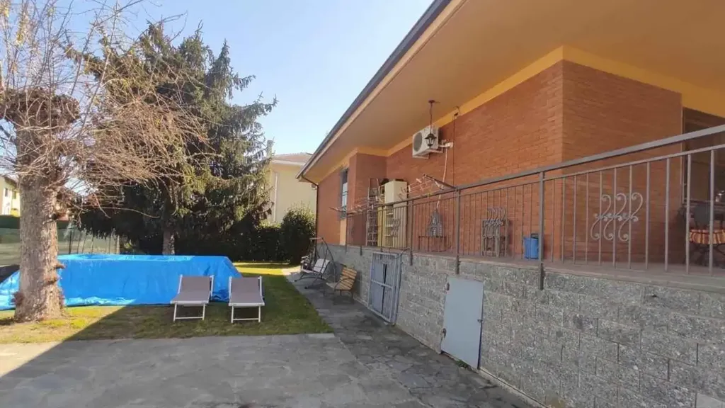 pool_area