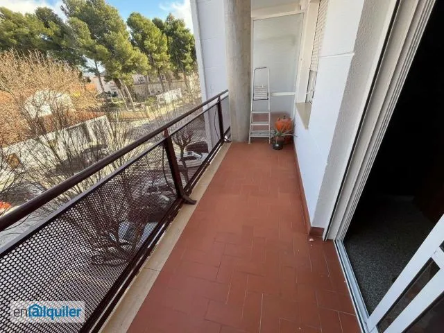 Balcon - Furnished Flat with Balcony in Almansa