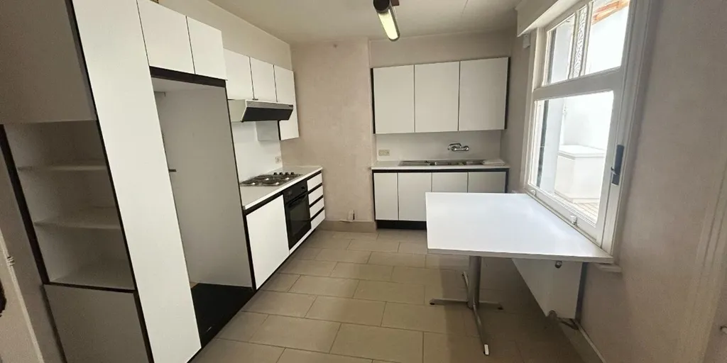Cuisine - Appartement avec Terrasse et Jardin à Wervik
