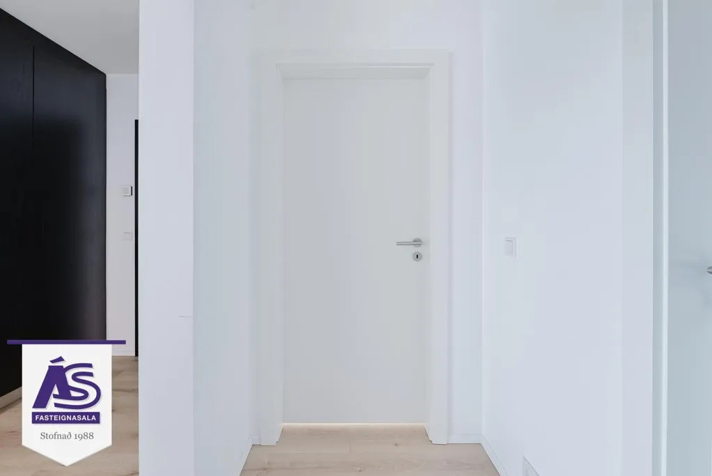 Ingresso - Apartment with Sea View in Hafnarfjörður