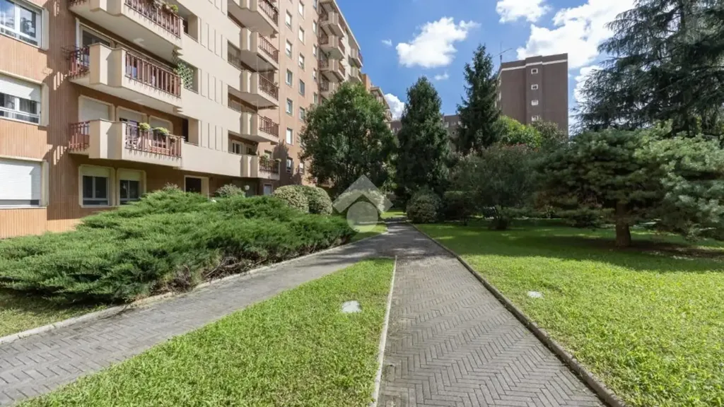 Jardin - Apartment with Balcony in Niguarda, Milan