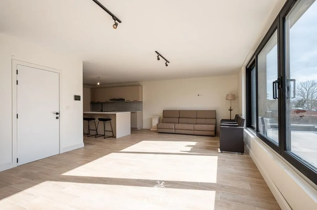 Elutuba - Modern Duplex with Terrace in Zelzate