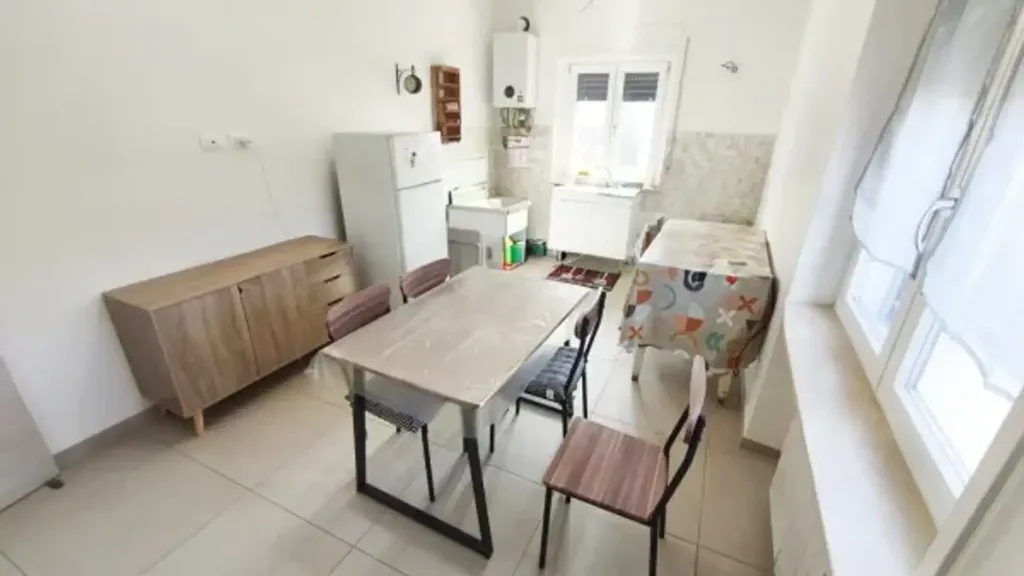 Salle à manger - Renovated Apartment with Panoramic View in Avezzano