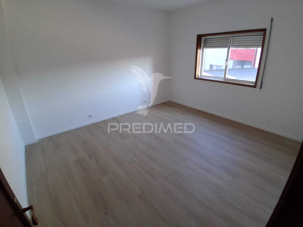 Toad - T2 Apartment with Metro Access in Baguim do Monte