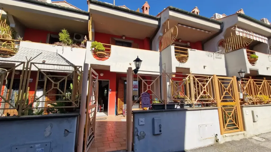 Extérieur - Villa with Garden in Ciampino