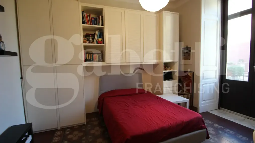 Magamistoad - Refurbished Triplex with Balcony in Catania