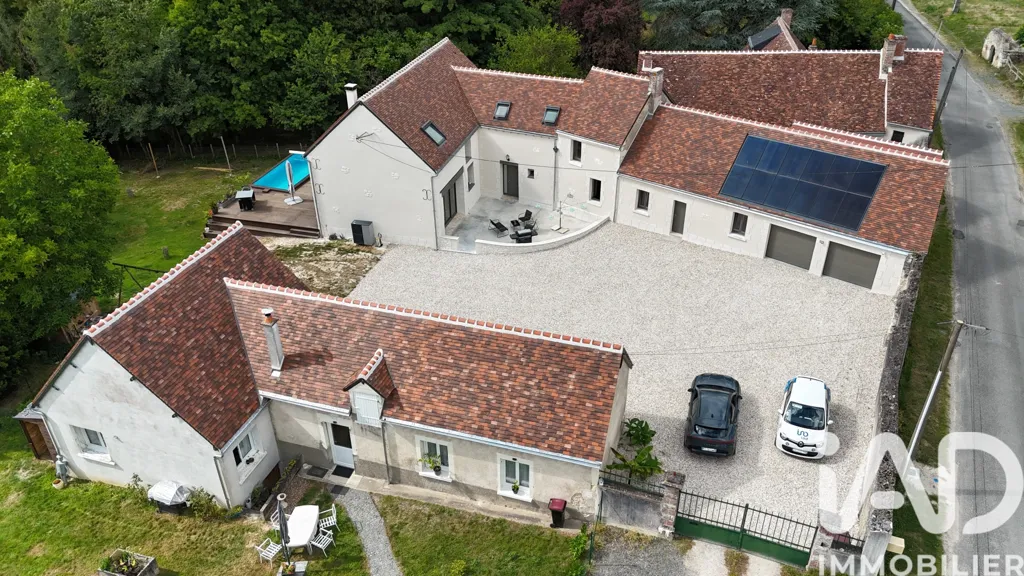 Vista aerea - Renovated Farmhouse with Pool in Montrichard