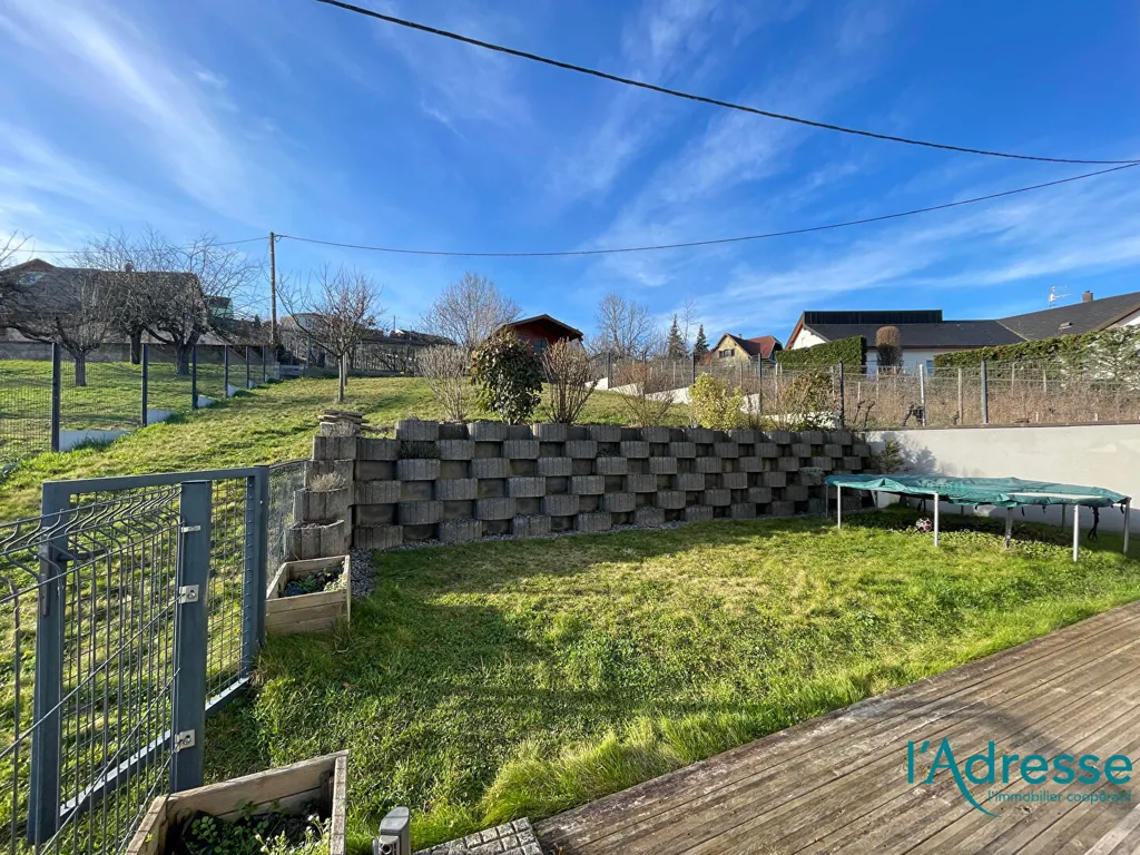 Aed - Modern House with Castle Views in Zimmerbach