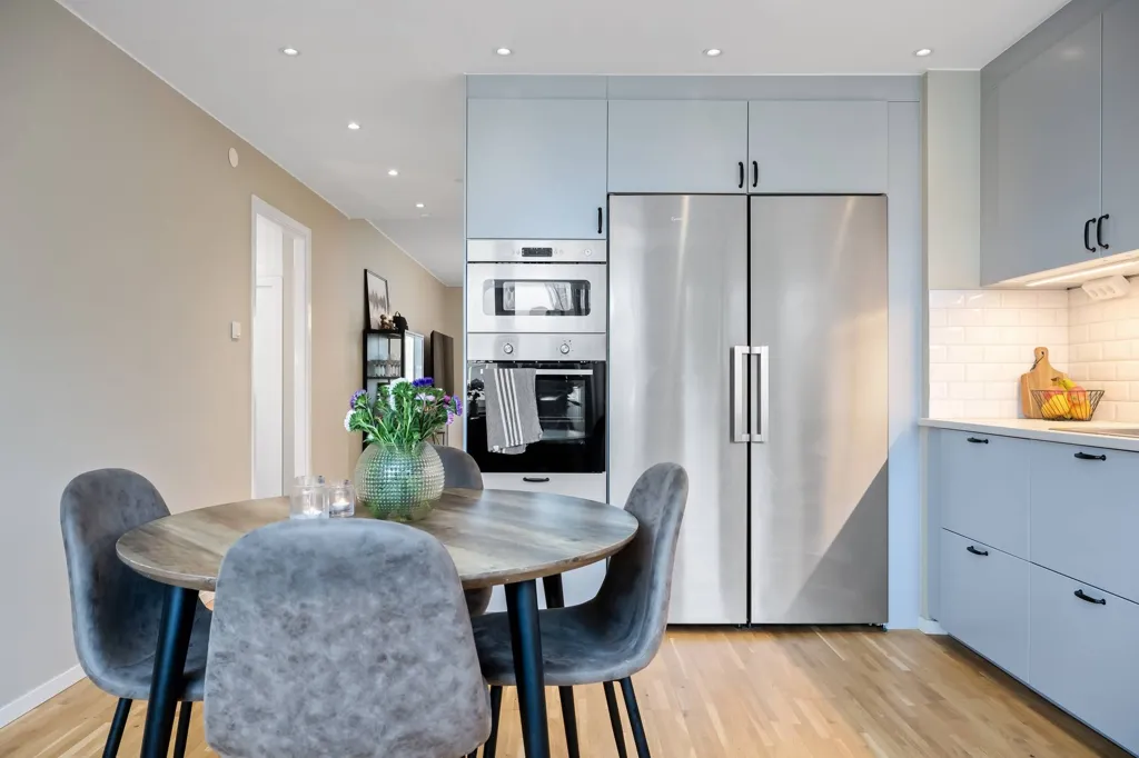 Sala da pranzo - Renovated Flat with Balcony in Norrköping