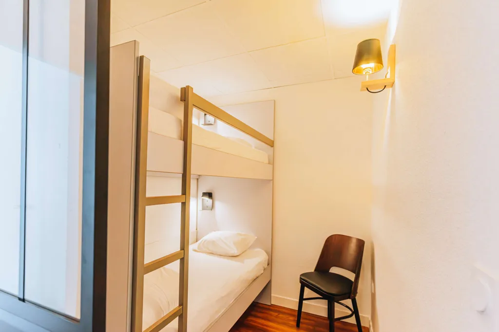 Chambres - Appartement Meublé avec Parking à Cauterets