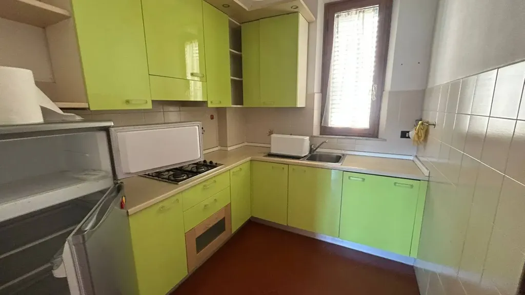 Cucina - Spacious Apartment with Balcony in Pontedera Centre